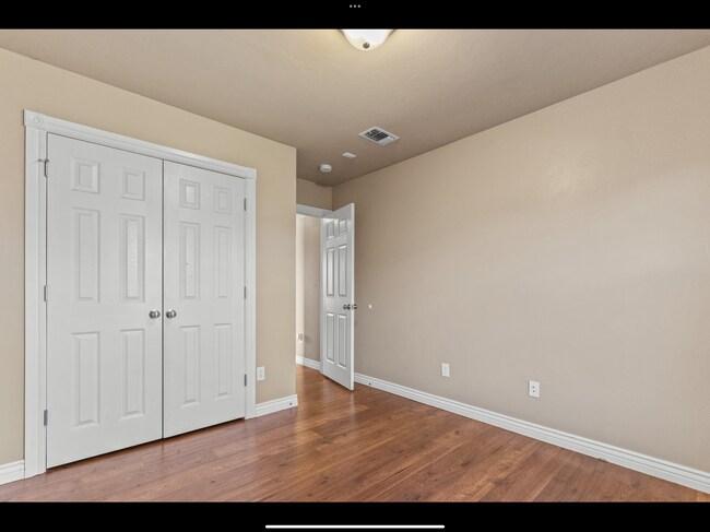 Photo - 2809 SW 92nd Ct