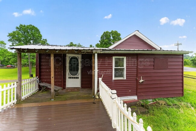 44 Holbert Ave