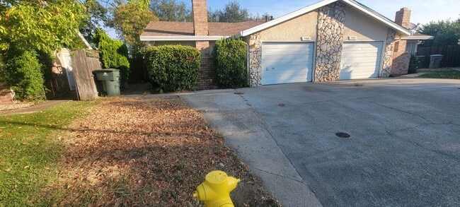 Photo - 5942 Merrywood Dr Unit 5942 Merrywood Dr