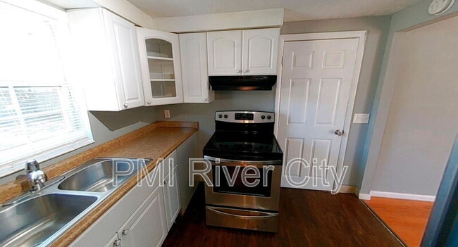 Photo - 7471 John F Kennedy Dr W