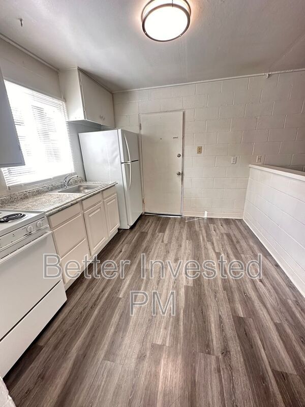 Photo - 570 Talmage Rd Unit Apt N