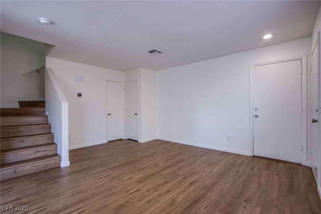 Photo - 3385 Cheyenne Gardens Way