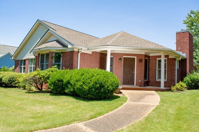 3 bedroom House in Heart of Auburn - 3 bedroom House in Heart of Auburn