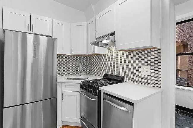 Photo - 243 Henry St Unit 2A