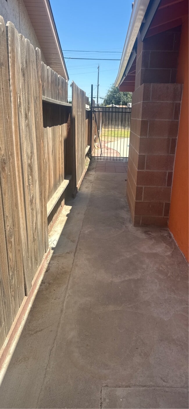 Photo - 2318 Hasti Acres Dr