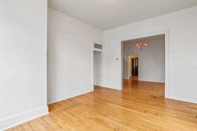 Photo - 50 York St Unit 6