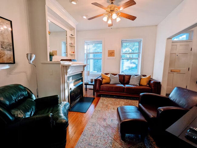 Photo - 1710 W Leigh St