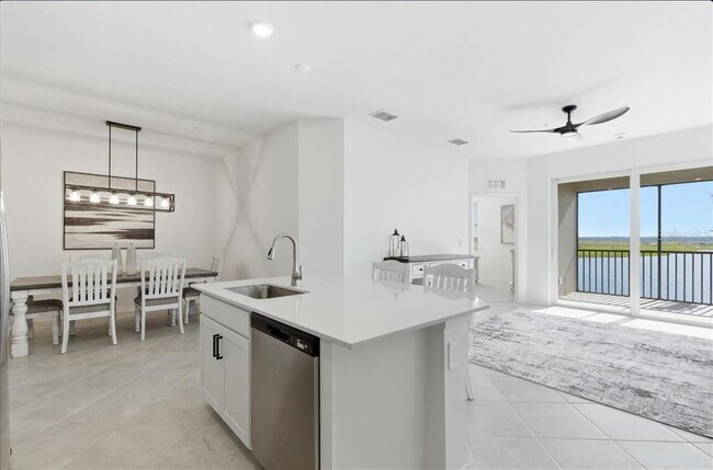 Photo - 19140 Scallop Lp Unit 308