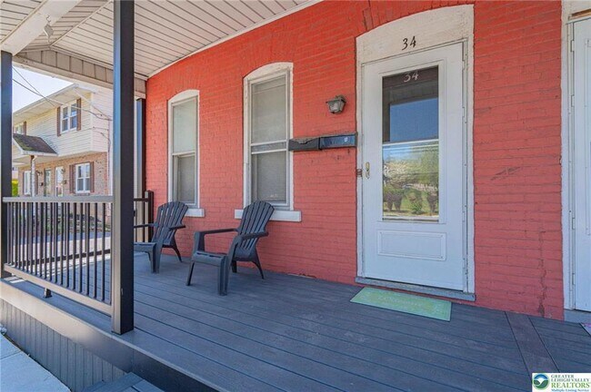 Photo - 34 E Washington Ave