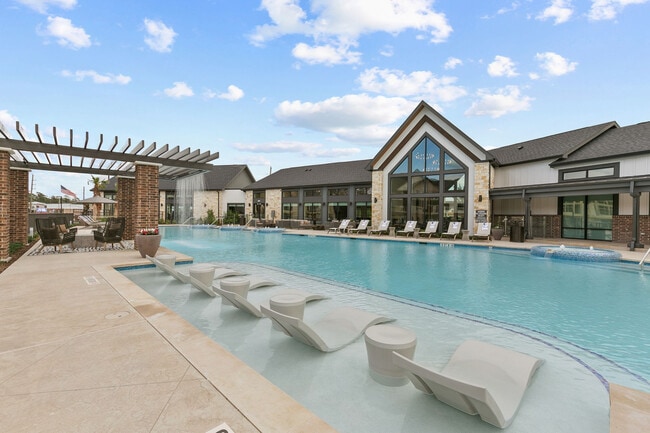 The Sarah at Lake Houston Apartments For Rent in Humble