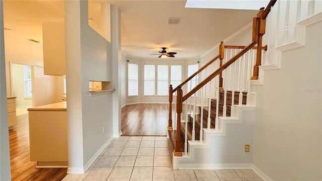 Photo - 622 Wisteria Ln