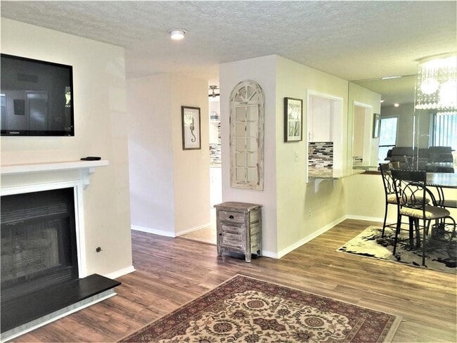 Photo - 602 Wynnes Ridge Cir SE