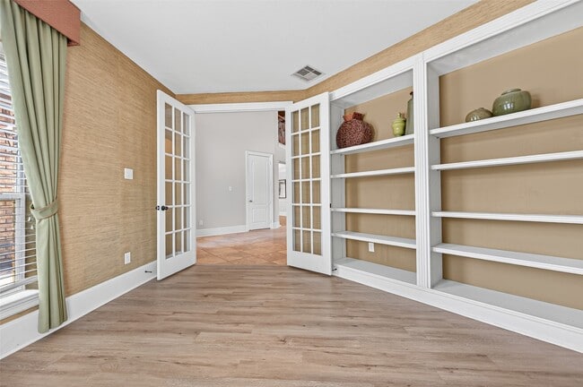 Photo - 9735 Lansing Meadows Dr