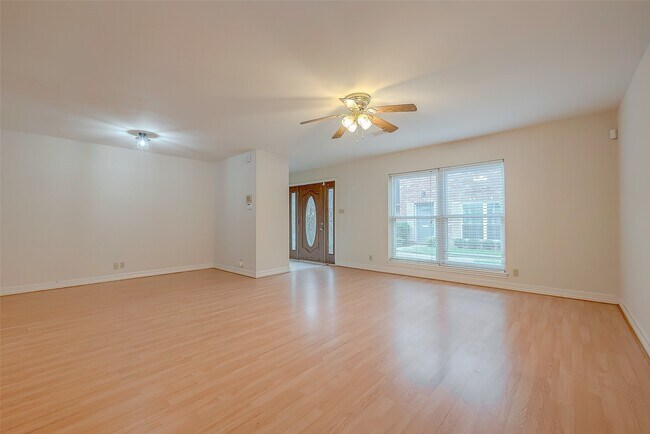 Photo - 2047 Winrock Blvd Unit 61