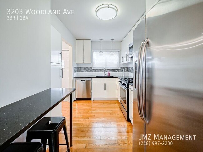 Photo - 3203 Woodland Ave