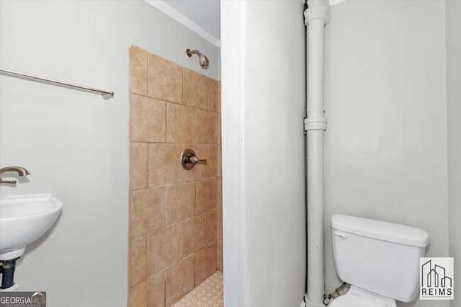 Photo - 1926 Howard Ave