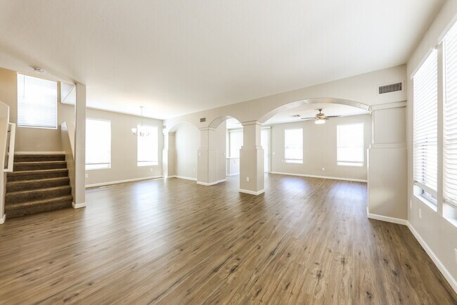 Photo - 13416 W Peck Dr