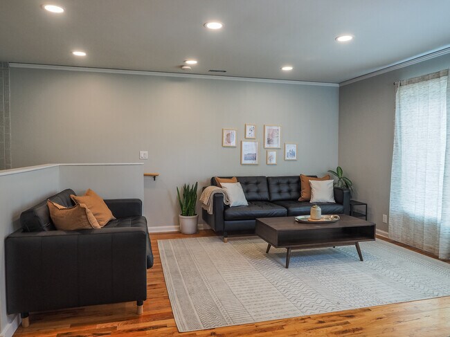 Photo - 2715 NE Weidler St