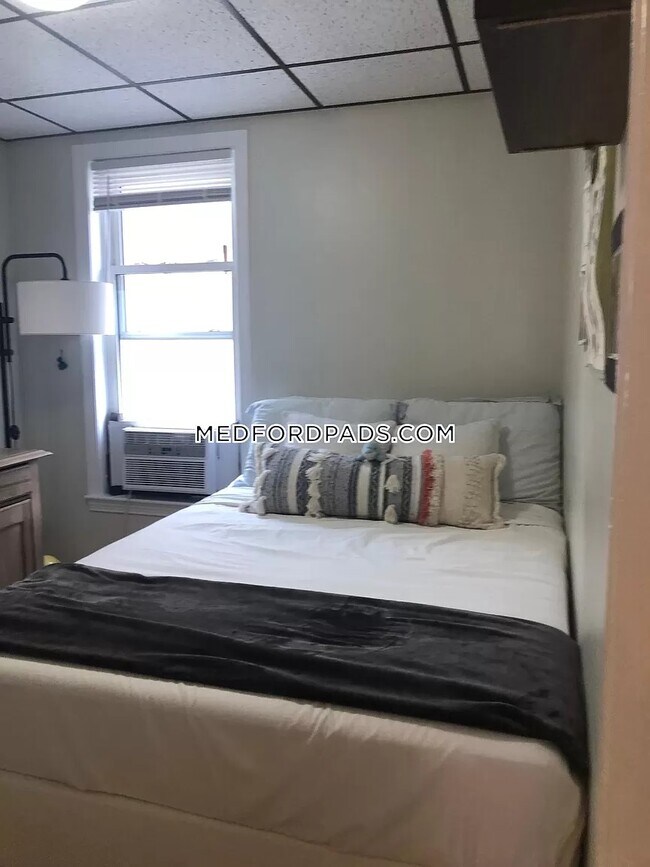 Photo - 77 Lyman Ave Unit 2