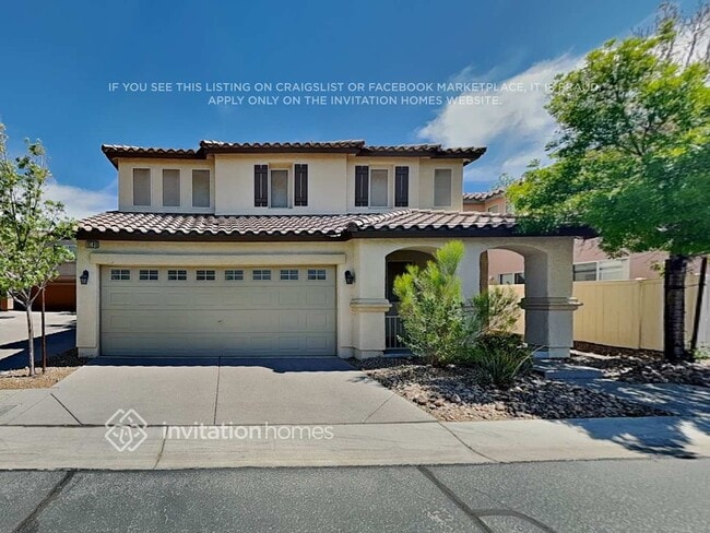 Building Photo - 9180 Giardino Villa St