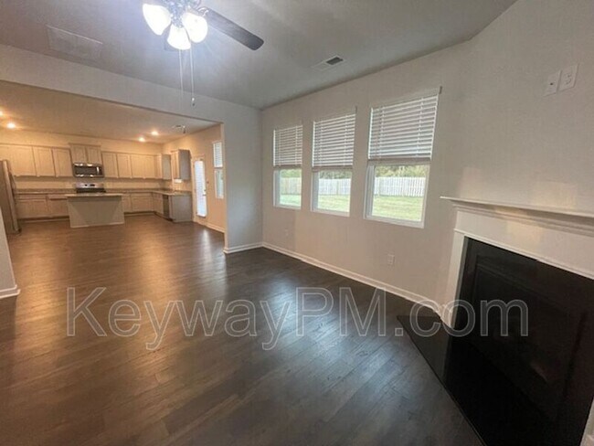 Photo - 532 Myrtle Crst