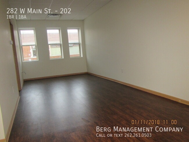 Building Photo - 282 W Main St Unit 202