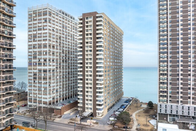 Building Primary - Condominium on the Lake