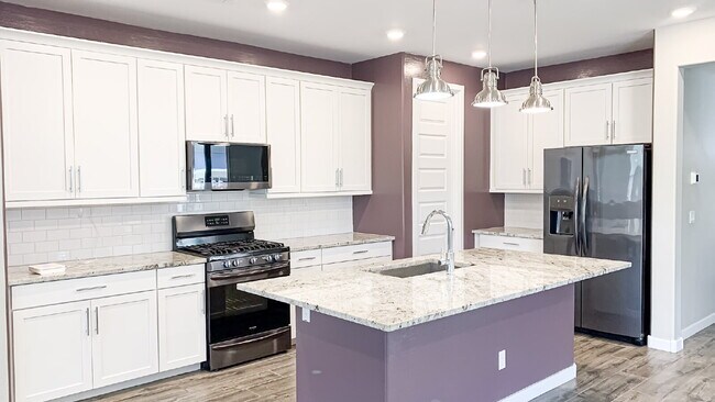 Photo - "Spacious 3-Bed, 3-Bath Mesa Retreat with ...