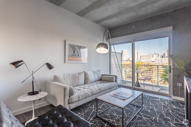 1BR,1BA,- The Imperial