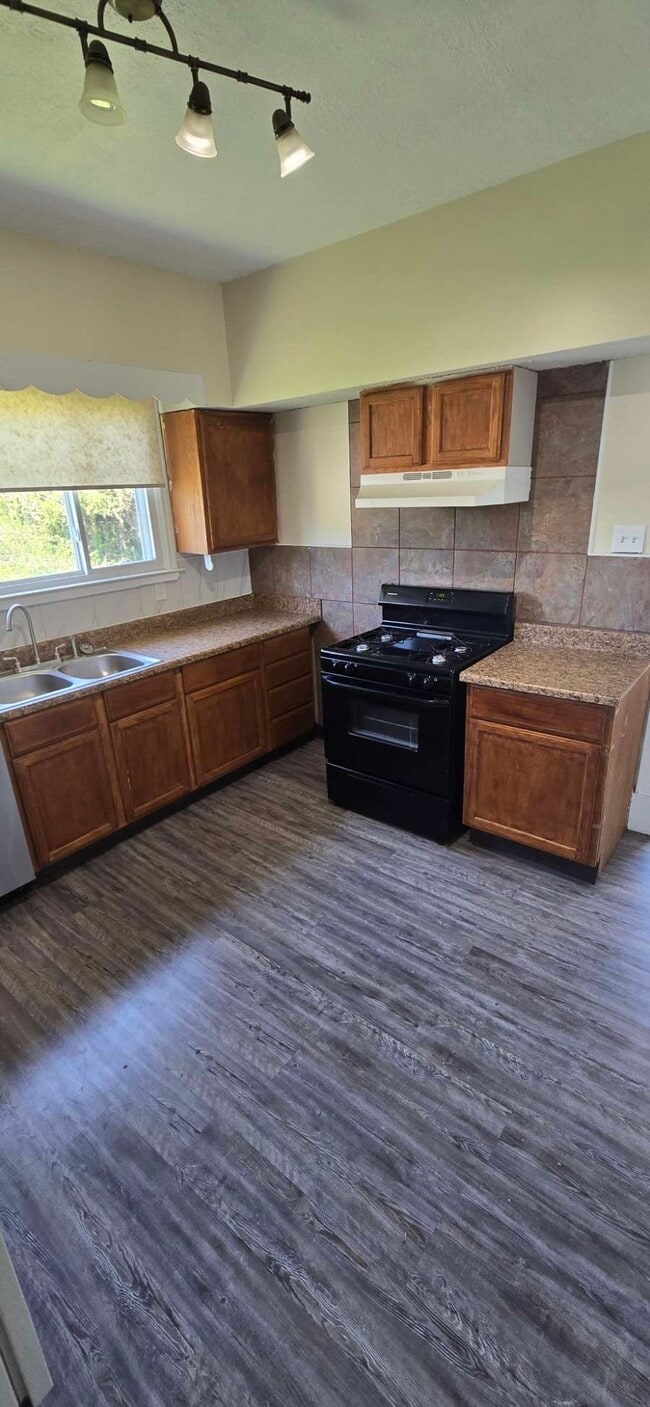 Kitchen - 163 Bridge Ave Apartments Unit 2