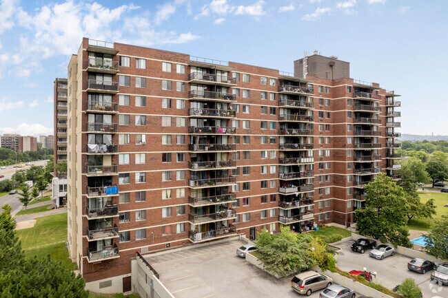Photo - Le Comesol Apartments