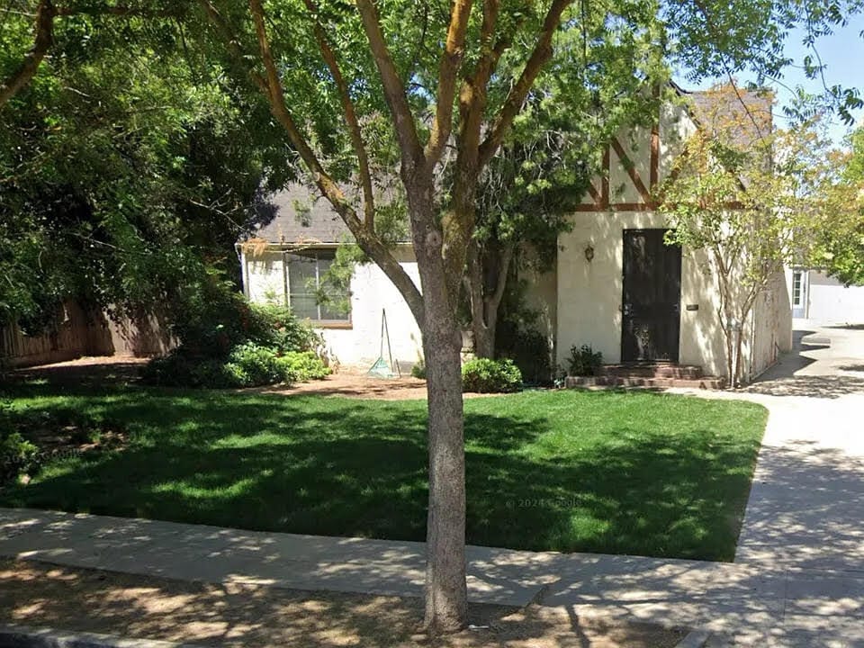 Photo - 575 N Yosemite Ave