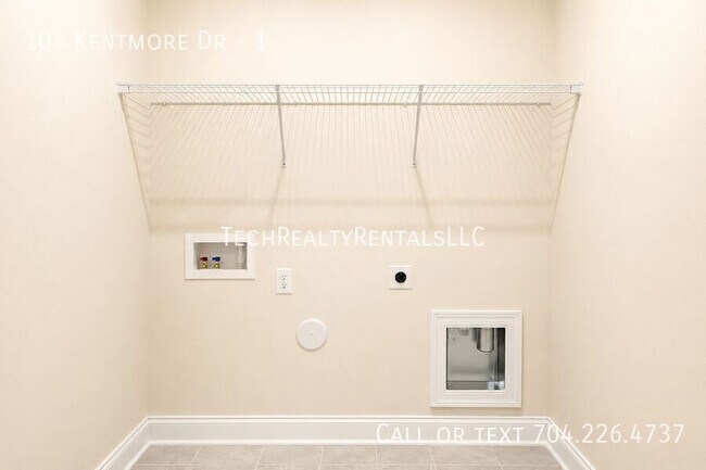 Photo - 104 Kentmore Dr