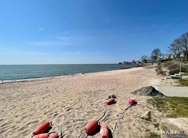 Photo - 58 Chapman Ave