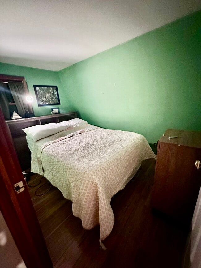 Photo - 93 Falmouth Rd Unit A