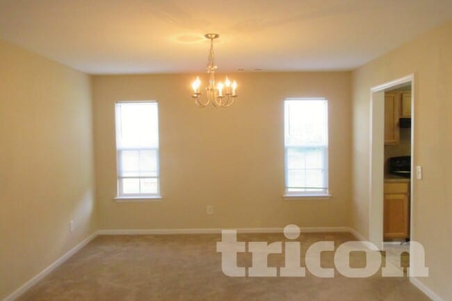 7527 Hidden Creek Dr