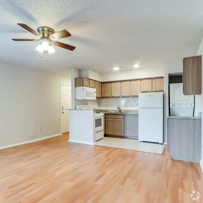 Building Photo - 9809 Walnut St Rental