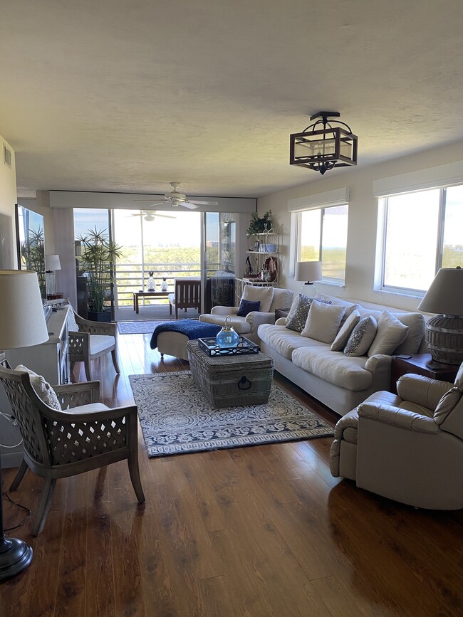 Living Room - 15171 Cedarwood Ln Condo Unit 3704