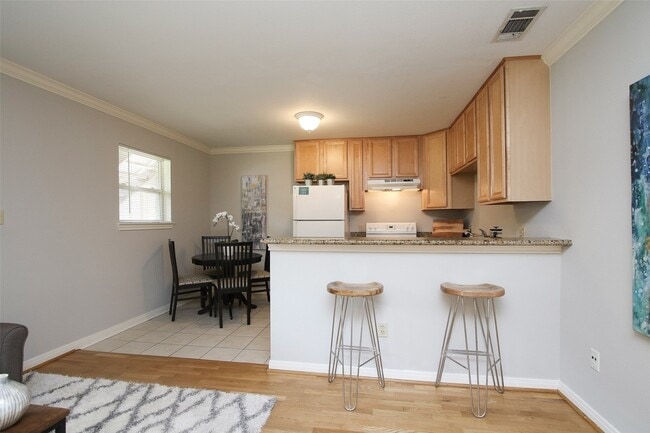 Photo - 1309 Welch St