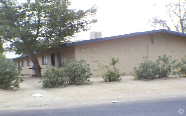Sands Apartments - Sands Apartments