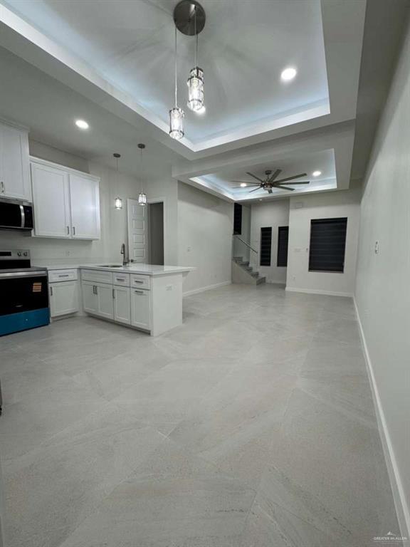 Photo - 10 W Kiwi Ave