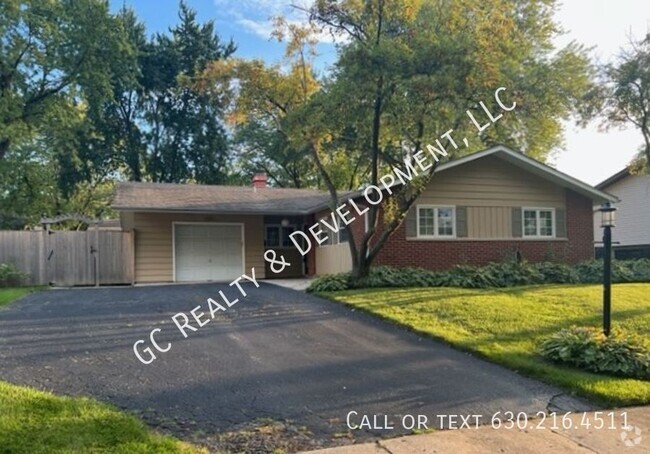 Building Photo - ** HOFFMAN ESTATES UPDATED RANCH / 3 BDRM ... Rental