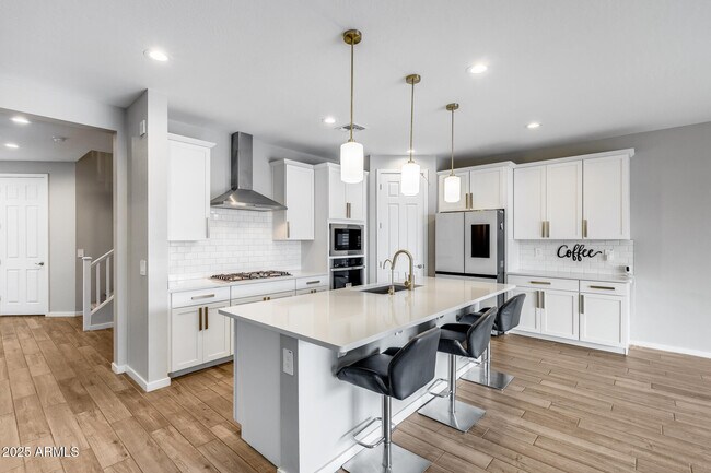 Photo - 17635 W Red Fox Rd