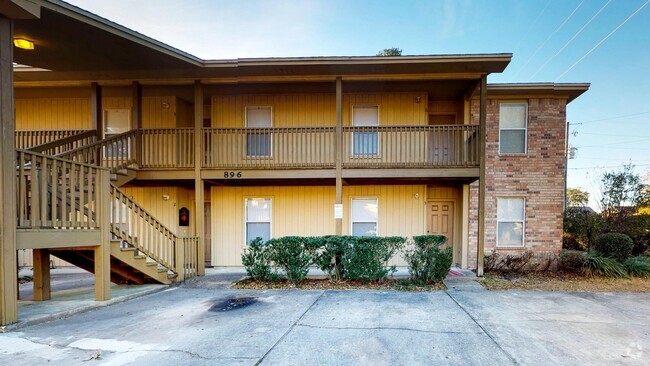 Building Photo - 895 Silverwood Unit 1 Rental