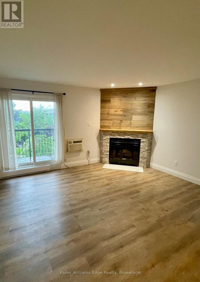 Photo - 1450 Glen Abbey Gate Unit 533