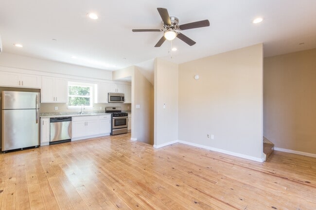 Photo - 55 N Warren St