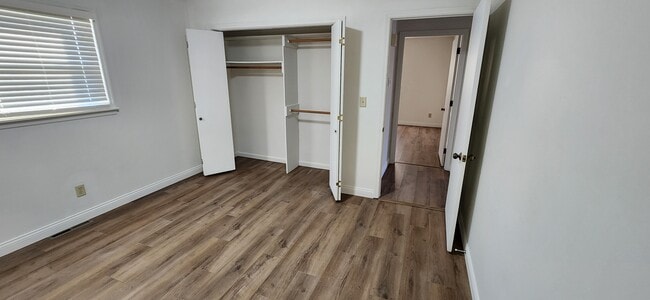 Photo - 1374 Hemlock Dr