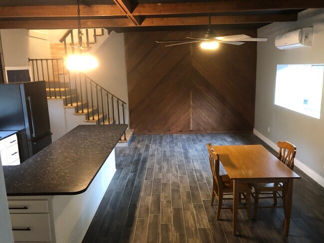 Photo - 2631 Jones Rd