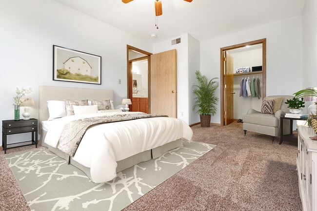 Full Master Bedroom with Bathroom and Spacious Walk-in Closet