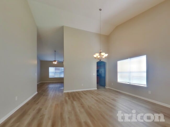 Photo - 68 Camden Way